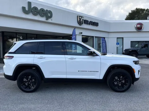 More photos of 2025 Jeep Grand Cherokee Altitude X at Step One CDJR Fiat Crestview, FL