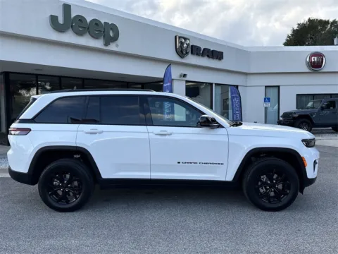 More photos of 2025 Jeep Grand Cherokee Altitude X at Step One CDJR Fiat Crestview, FL