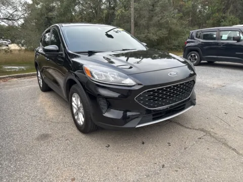 Black 2021 Ford Escape SE for sale in Crestview, FL