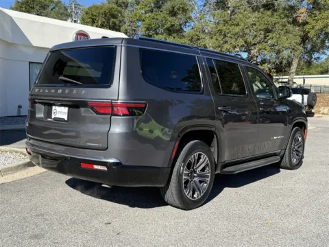 More photos of 2024 Jeep Wagoneer Series II at Step One CDJR Fiat Crestview, FL