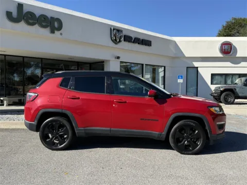 More photos of 2018 Jeep Compass Altitude at Step One CDJR Fiat Crestview, FL