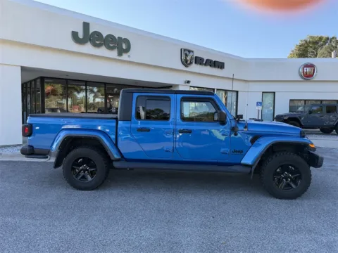 More photos of 2021 Jeep Gladiator Sport at Step One CDJR Fiat Crestview, FL