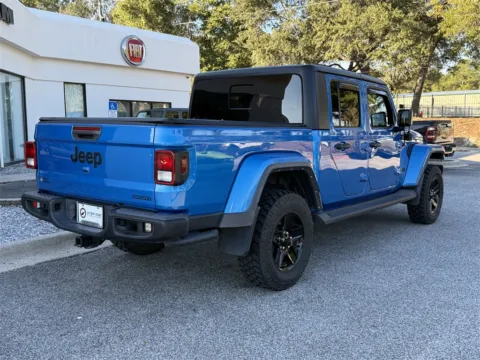 More photos of 2021 Jeep Gladiator Sport at Step One CDJR Fiat Crestview, FL