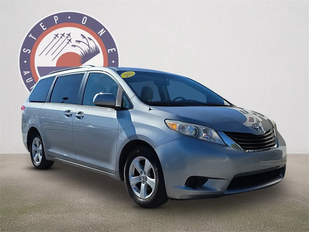 2011 Toyota Sienna for sale in Crestview, FL