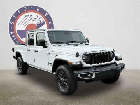 Photos of 2024 Jeep Gladiator Sport for sale in Crestview, FL at Step One CDJR Fiat Crestview