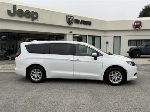 More photos of 2020 Chrysler Voyager LX at Step One CDJR Fiat Crestview, FL