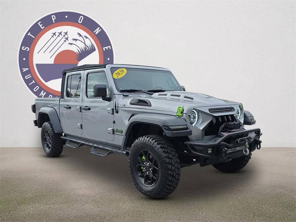 Silver 2020 Jeep Gladiator Sport for sale in Crestview, FL