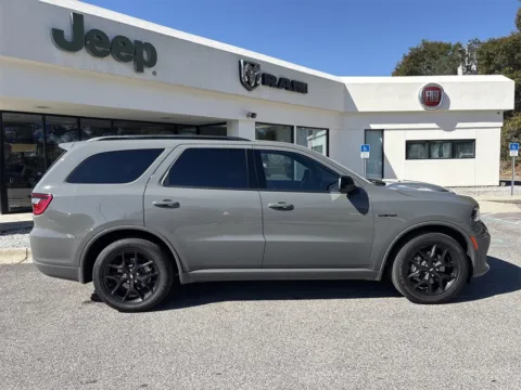 More photos of 2026 Dodge Durango GT HEMI V8 at Step One CDJR Fiat Crestview, FL