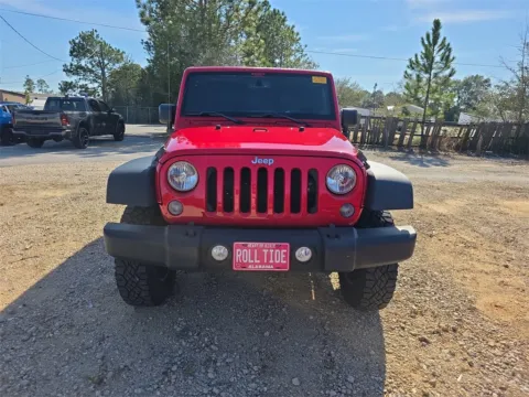 More photos of 2015 Jeep Wrangler Unlimited Sport at Step One CDJR Fiat Crestview, FL