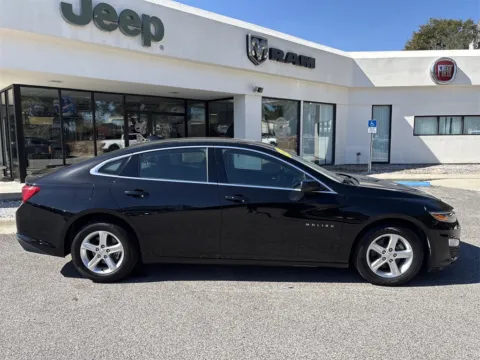 More photos of 2023 Chevrolet Malibu LT at Step One CDJR Fiat Crestview, FL