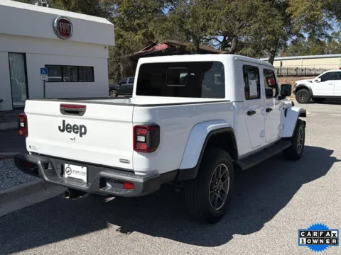 More photos of 2022 Jeep Gladiator Overland at Step One CDJR Fiat Crestview, FL