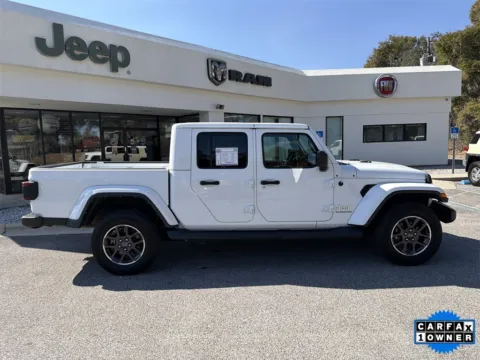 More photos of 2022 Jeep Gladiator Overland at Step One CDJR Fiat Crestview, FL