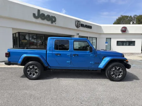 More photos of 2026 Jeep Gladiator Sahara at Step One CDJR Fiat Crestview, FL
