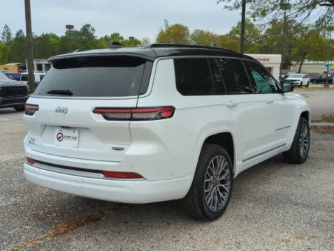 More photos of 2026 Jeep Grand Cherokee L Summit at Step One CDJR Fiat Crestview, FL