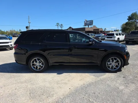 More photos of 2026 Dodge Durango GT Plus HEMI V8 at Step One CDJR Fiat Crestview, FL