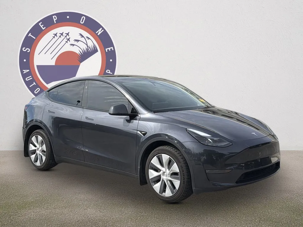 Gray 2024 Tesla Model Y Long Range for sale in Crestview, FL