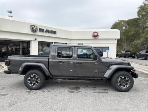 Another view of 2026 Jeep Gladiator Sahara for sale in Crestview, FL at Step One CDJR Fiat Crestview