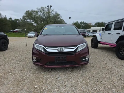 More photos of 2018 Honda Odyssey Elite at Step One CDJR Fiat Crestview, FL