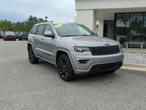 Photos of 2019 Jeep Grand Cherokee Altitude for sale in Crestview, FL at Step One CDJR Fiat Crestview