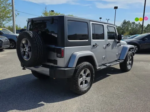 More photos of 2017 Jeep Wrangler Unlimited Sahara at Step One CDJR Fiat Crestview, FL