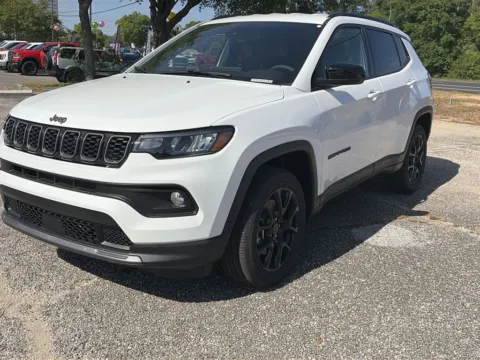 Photos of 2026 Jeep Compass Latitude for sale in Crestview, FL at Step One CDJR Fiat Crestview