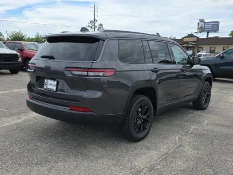More photos of 2026 Jeep Grand Cherokee L Laredo at Step One CDJR Fiat Crestview, FL