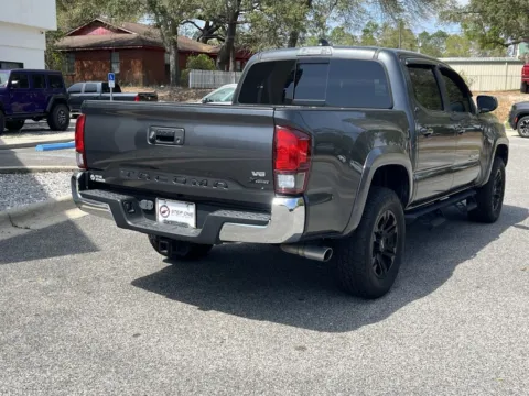 More photos of 2020 Toyota Tacoma SR5 at Step One CDJR Fiat Crestview, FL