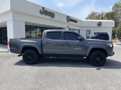 More photos of 2020 Toyota Tacoma SR5 at Step One CDJR Fiat Crestview, FL
