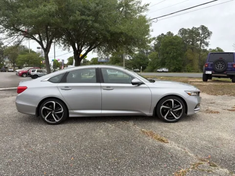 More photos of 2018 Honda Accord Sport at Step One CDJR Fiat Crestview, FL