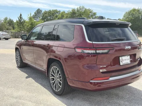 More photos of 2026 Jeep Grand Cherokee L Summit at Step One CDJR Fiat Crestview, FL