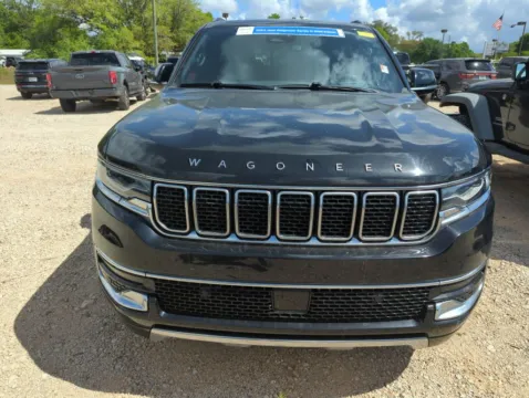 More photos of 2024 Jeep Wagoneer Series III at Step One CDJR Fiat Crestview, FL