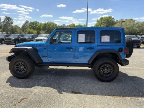 More photos of 2022 Jeep Wrangler Unlimited High Tide at Step One CDJR Fiat Crestview, FL