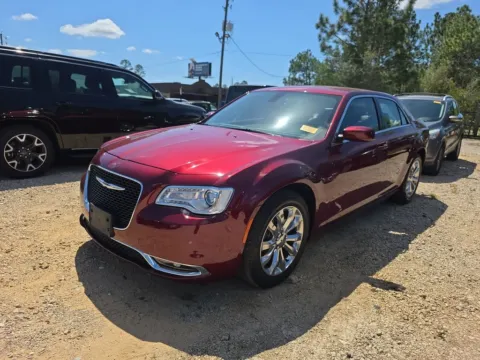 More photos of 2016 Chrysler 300 Limited at Step One CDJR Fiat Crestview, FL