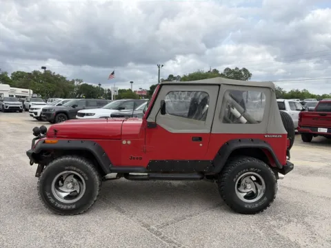 More photos of 1990 Jeep Wrangler S at Step One CDJR Fiat Crestview, FL