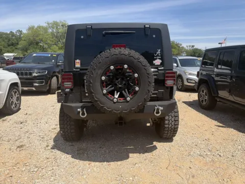 More photos of 2016 Jeep Wrangler Unlimited Sport at Step One CDJR Fiat Crestview, FL