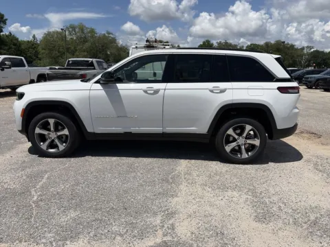 Another view of 2026 Jeep Grand Cherokee Limited for sale in Crestview, FL at Step One CDJR Fiat Crestview
