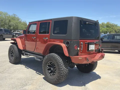 More photos of 2009 Jeep Wrangler Unlimited Rubicon at Step One CDJR Fiat Crestview, FL