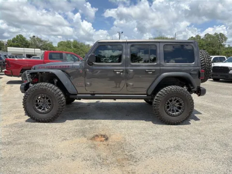 More photos of 2020 Jeep Wrangler Unlimited Rubicon at Step One CDJR Fiat Crestview, FL