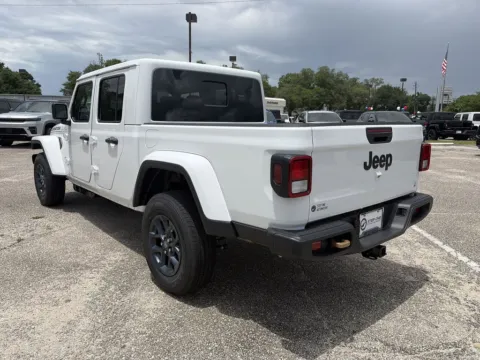 More photos of 2026 Jeep Gladiator 85th Anniversary Edition at Step One CDJR Fiat Crestview, FL
