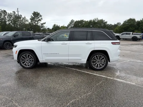 Another view of 2026 Jeep Grand Cherokee Summit for sale in Crestview, FL at Step One CDJR Fiat Crestview