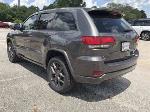 More photos of 2021 Jeep Grand Cherokee 80th Anniversary Edition at Step One CDJR Fiat Crestview, FL