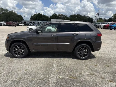 More photos of 2021 Jeep Grand Cherokee 80th Anniversary Edition at Step One CDJR Fiat Crestview, FL
