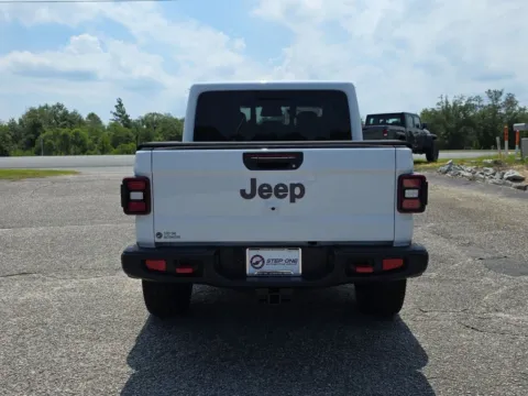 More photos of 2026 Jeep Gladiator Rubicon X at Step One CDJR Fiat Crestview, FL