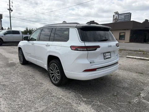 More photos of 2026 Jeep Grand Cherokee L Summit at Step One CDJR Fiat Crestview, FL