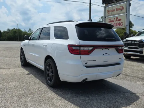 More photos of 2026 Dodge Durango GT HEMI V8 at Step One CDJR Fiat Crestview, FL