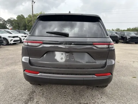 More photos of 2026 Jeep Grand Cherokee Altitude at Step One CDJR Fiat Crestview, FL
