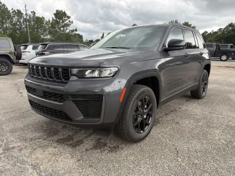 Photos of 2026 Jeep Grand Cherokee Laredo Altitude for sale in Crestview, FL at Step One CDJR Fiat Crestview