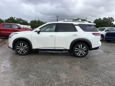 Another view of 2023 Nissan Pathfinder Platinum for sale in Crestview, FL at Step One CDJR Fiat Crestview