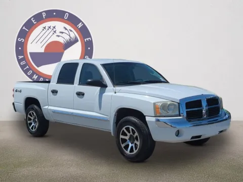 Photos of 2005 Dodge Dakota Laramie for sale in Crestview, FL at Step One CDJR Fiat Crestview