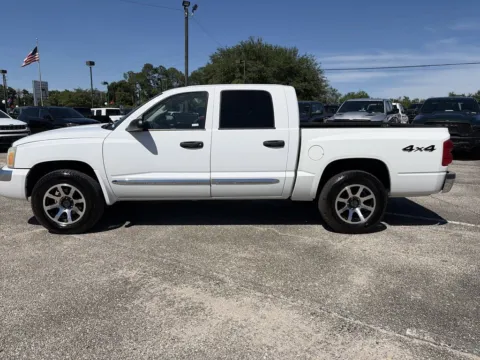 Another view of 2005 Dodge Dakota Laramie for sale in Crestview, FL at Step One CDJR Fiat Crestview